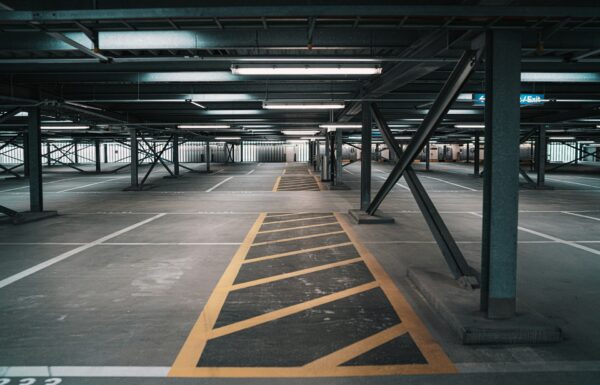 claudio-schwarz--L9E58WnUyk-unsplash (1)